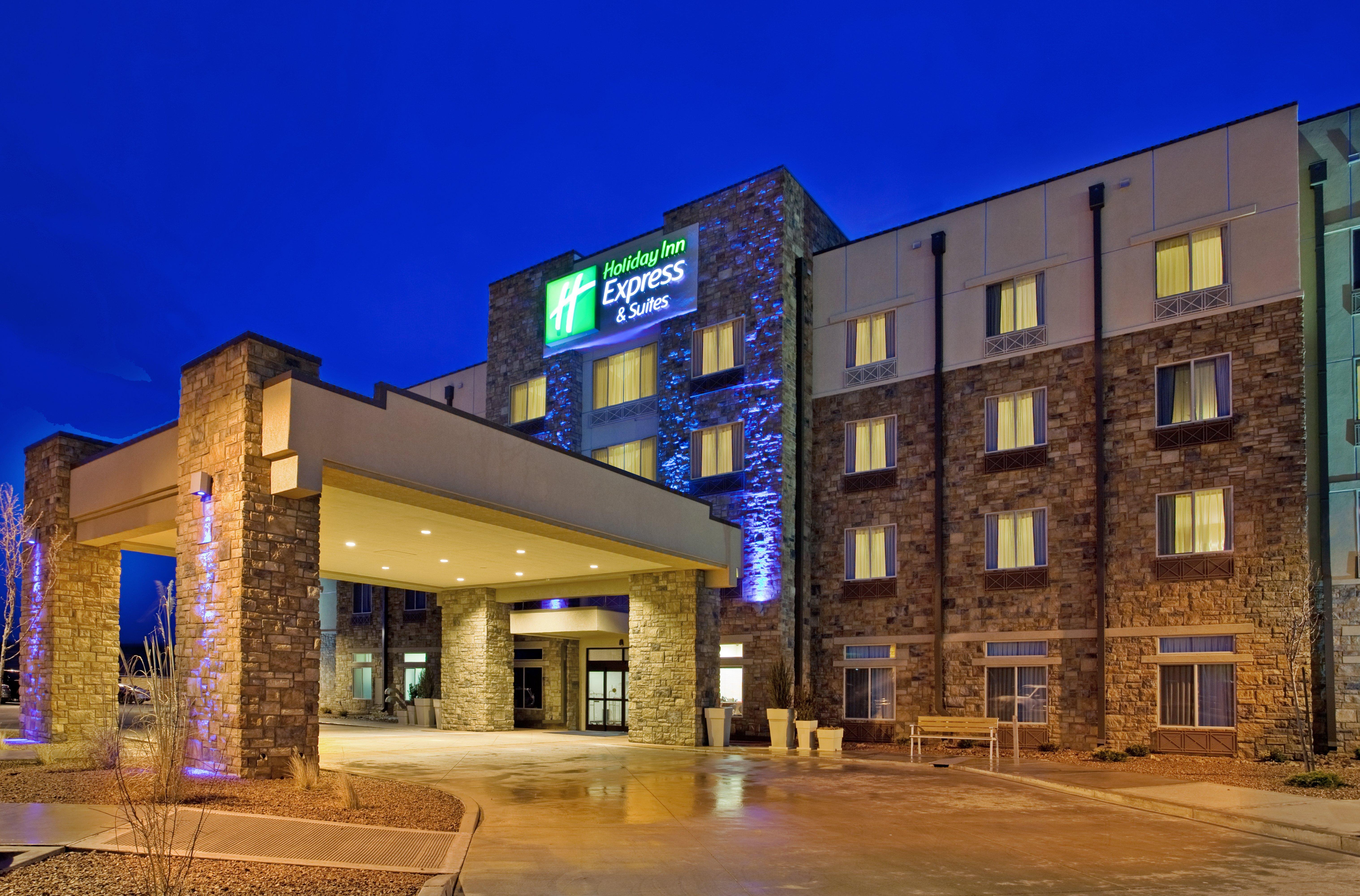 Holiday Inn Express & Suites Gallup East By Ihg Екстериор снимка
