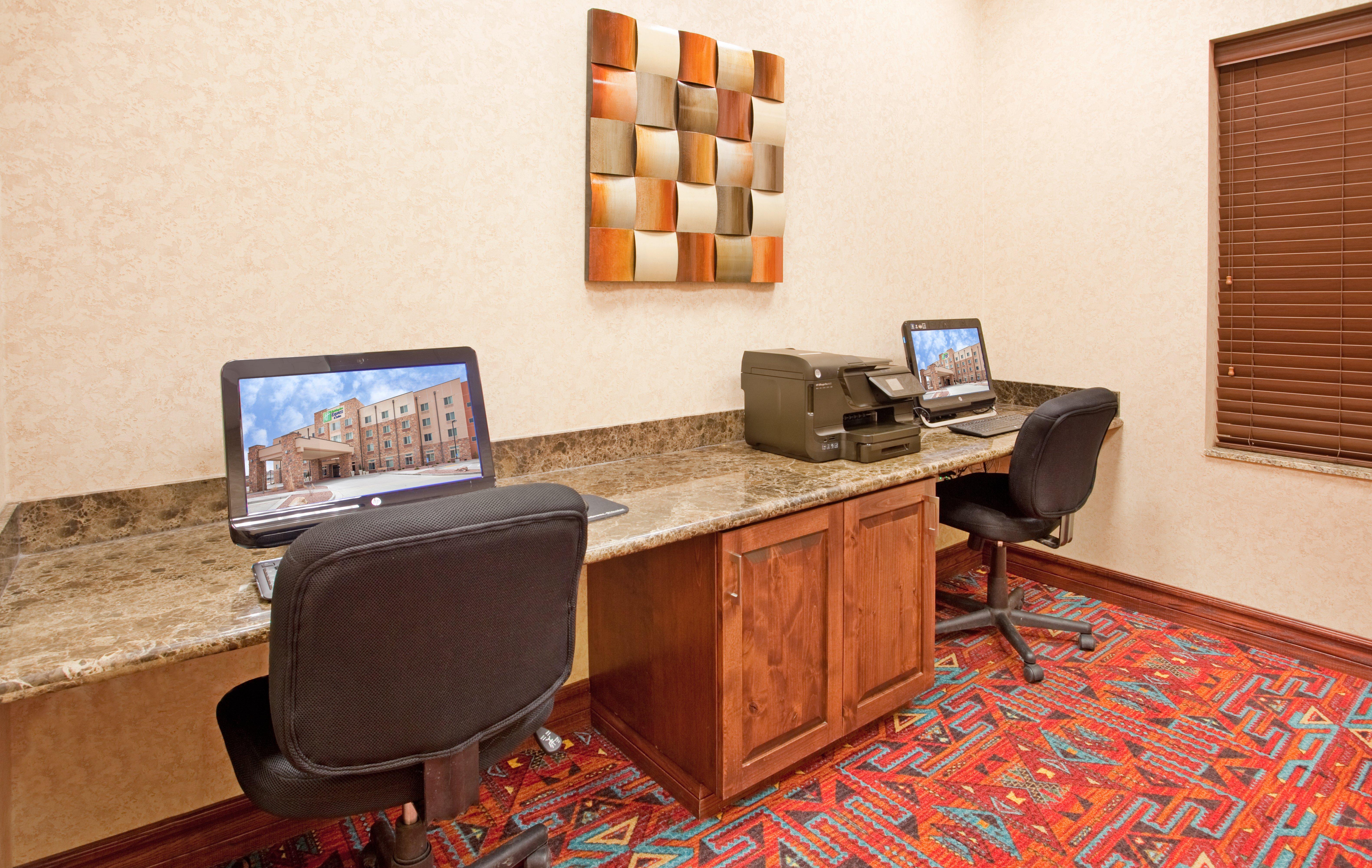 Holiday Inn Express & Suites Gallup East By Ihg Екстериор снимка