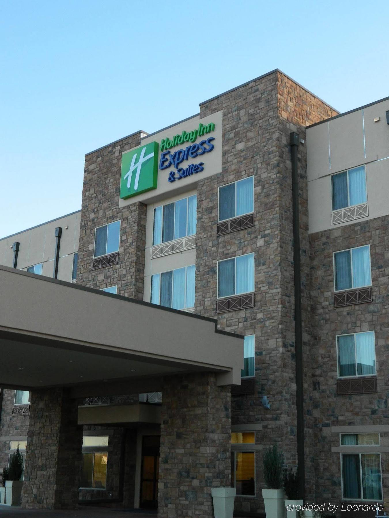 Holiday Inn Express & Suites Gallup East By Ihg Екстериор снимка