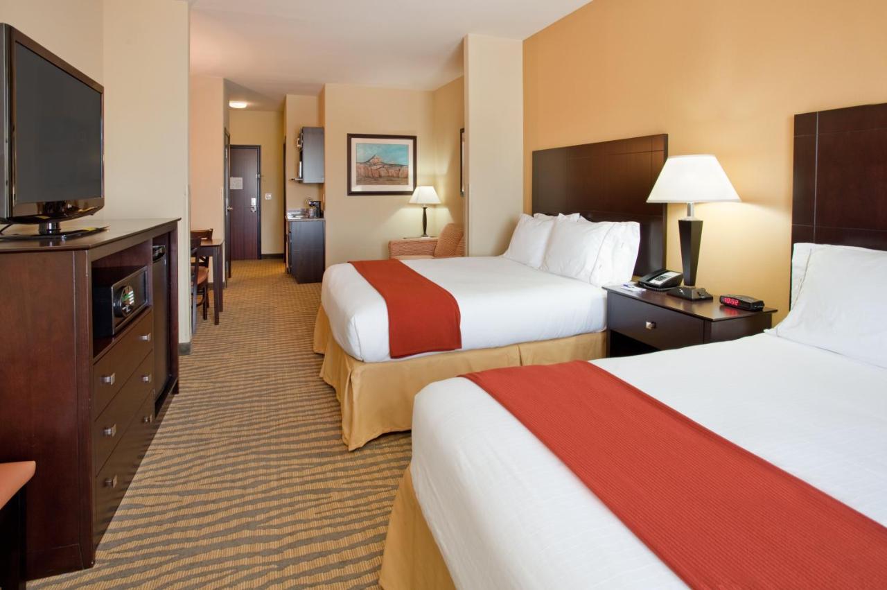 Holiday Inn Express & Suites Gallup East By Ihg Екстериор снимка